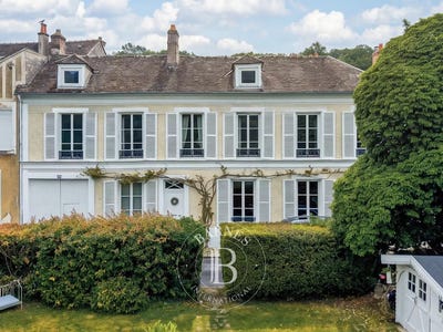 /international/fr/fontainebleau-ile-de-france-310108184023/