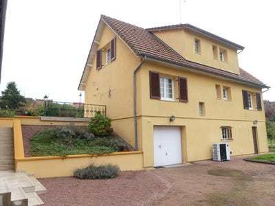 /international/fr/montcenis-burgundy-120095246916/