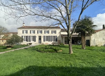 /international/fr/louzignac-charente-310108377116/