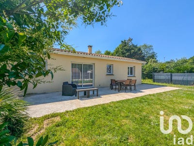 /international/fr/castelnau-de-medoc-aquitaine-310100542786/