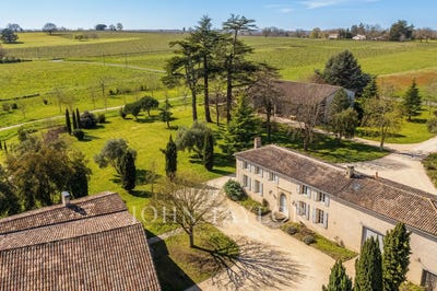 /international/fr/saint-emilion-aquitaine-310106808795/