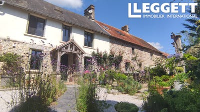 /international/fr/moyon-villages-upper-normandy-310101079595/