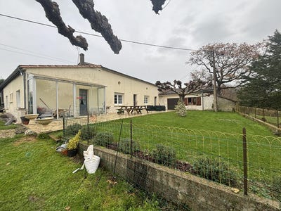 /international/fr/blasimon-aquitaine-310104232800/