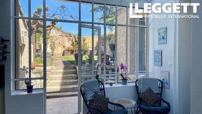 /international/fr/fronsac-aquitaine-310107422796/