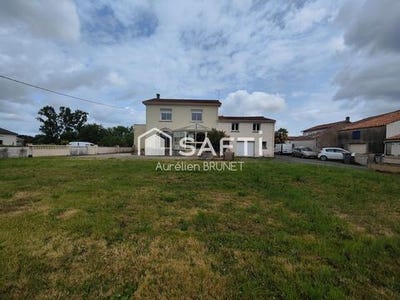 /international/fr/saint-georges-de-rex-charente-310100497650/