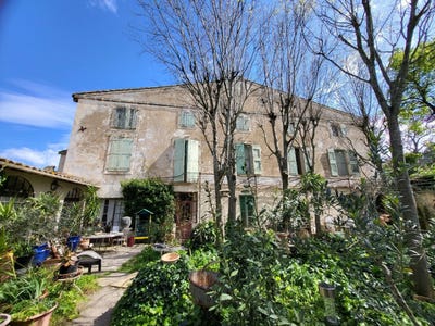 /international/fr/pezenas-languedoc-roussillon-310108602899/?lang=es