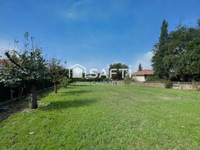 /international/fr/saint-medard-en-jalles-aquitaine-310105347627/