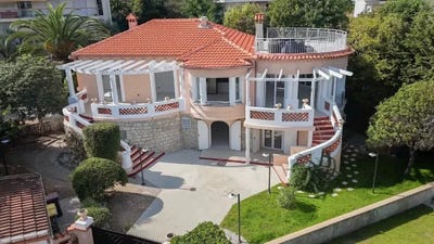 /international/fr/antibes-provence-alpes-cote-d-azur-310110377219/