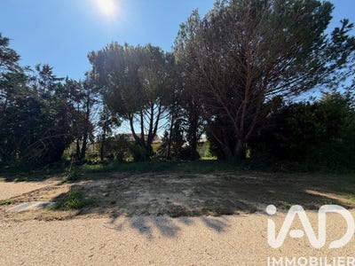 /international/fr/saint-quentin-la-poterie-languedoc-roussillon-310104943567/