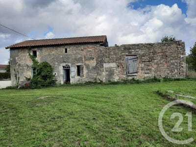 /international/fr/la-magdeleine-charente-310108760205/