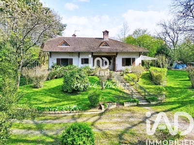 /international/fr/saint-etienne-du-bois-rhone-310106738496/