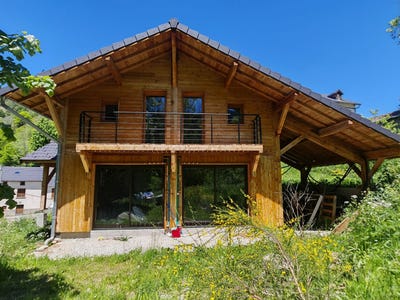 /international/fr/ax-les-thermes-midi-pyrenees-310108209439/