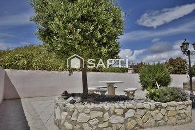 /international/fr/boujan-sur-libron-languedoc-roussillon-310102703292/