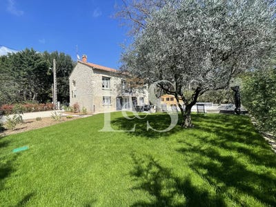 /international/fr/malaucene-provence-alpes-cote-d-azur-120096736261/?lang=zh-tw