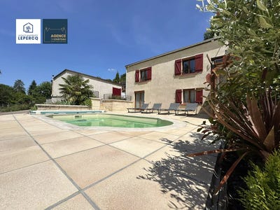 /international/fr/villers-cotterets-picardie-310099732990/