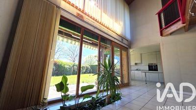 /international/fr/riom-auvergne-310107358096/