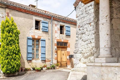 /international/fr/auvillar-midi-pyrenees-310105792294/