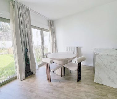 /international/fr/stains-ile-de-france-310108329480/