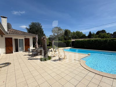 /international/fr/saint-symphorien-brittany-310100180167/?lang=en