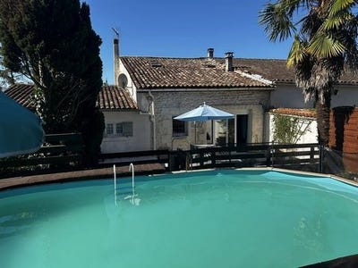 /international/fr/jonzac-charente-310101384232/?lang=de
