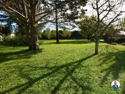 /international/fr/razac-de-saussignac-aquitaine-310098053515/