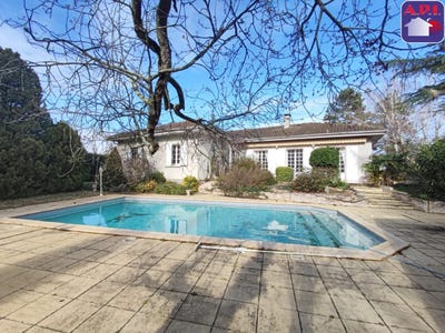 /international/fr/la-tour-du-crieu-midi-pyrenees-310106332180/