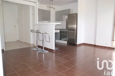 /international/fr/champagne-sur-seine-ile-de-france-310102847816/