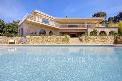 /international/fr/mougins-provence-alpes-cote-d-azur-310108466212/