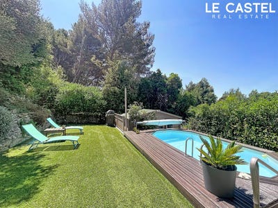 /international/fr/le-beausset-provence-alpes-cote-d-azur-310109176846/