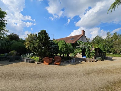 /international/fr/chalon-sur-saone-burgundy-310099620749/?lang=en