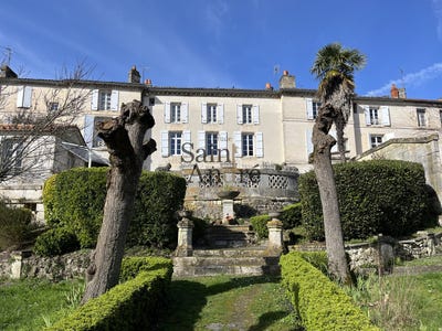 /international/fr/angouleme-charente-310108465701/