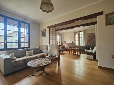 /international/fr/les-clayes-sous-bois-ile-de-france-310097273852/