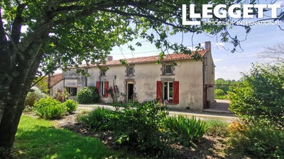 /international/fr/saint-pierre-du-chemin-pays-de-la-loire-120093297780/