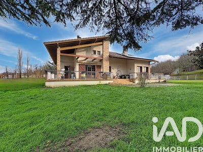 /international/fr/montesquieu-volvestre-midi-pyrenees-310105808532/