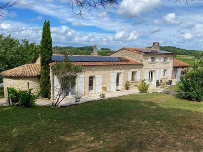 /international/fr/villegouge-aquitaine-310108632977/
