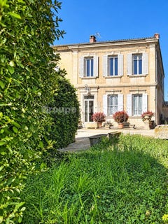 /international/fr/cabannes-provence-alpes-cote-d-azur-310110164580/