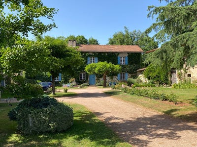 /international/fr/busserolles-aquitaine-310109023504/