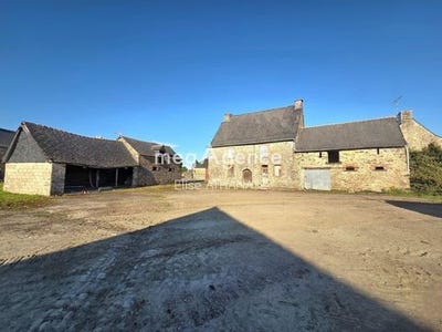 /international/fr/saint-christophe-des-bois-brittany-310107221302/
