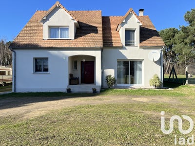 /international/fr/roeze-sur-sarthe-pays-de-la-loire-310108778587/