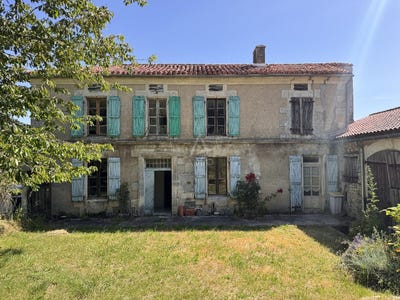 /international/fr/chadurie-charente-310108973901/