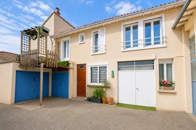 /international/fr/poitiers-charente-310109235320/