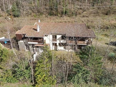 /international/fr/ax-les-thermes-midi-pyrenees-310099712823/