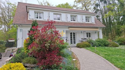 /international/fr/lamorlaye-picardie-310108314645/