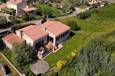 /international/fr/sarrola-carcopino-corsica-310104812333/