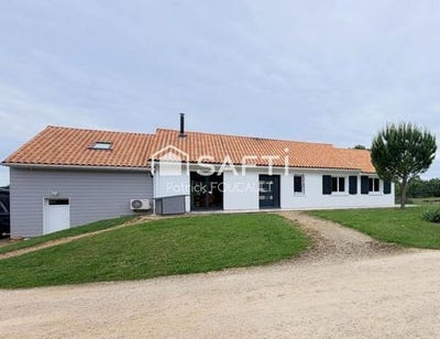 /international/fr/chateau-larcher-charente-310108216586/