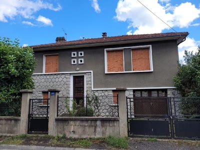 /international/fr/bort-les-orgues-limousin-310109949988/