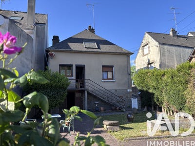 /international/fr/ernee-pays-de-la-loire-310108245753/