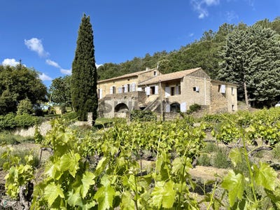 /international/fr/tresques-languedoc-roussillon-310101470573/