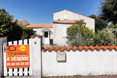 /international/fr/saint-palais-sur-mer-charente-310108430669/