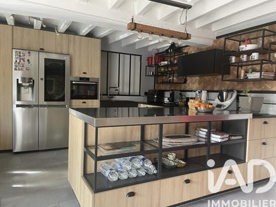 /international/fr/cherisy-centre-val-de-loire-310103610066/